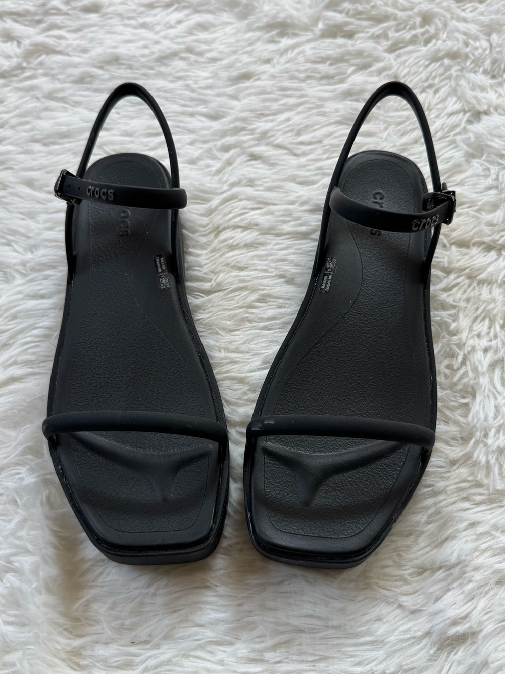 Crocs Miami black minimalist strappy platform sandals size 9